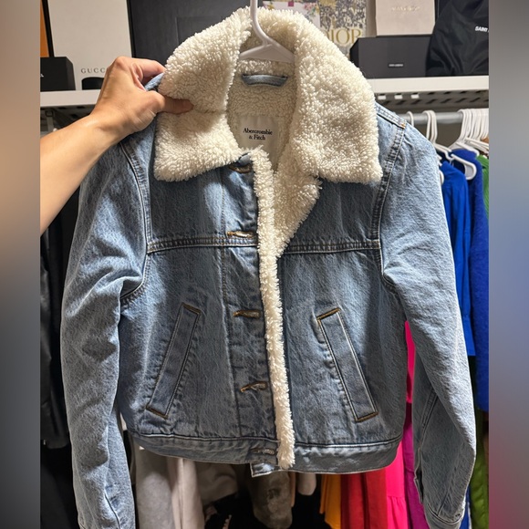 Abercrombie & Fitch Jackets & Blazers - Abercrombie Denim Sherpa Jacket